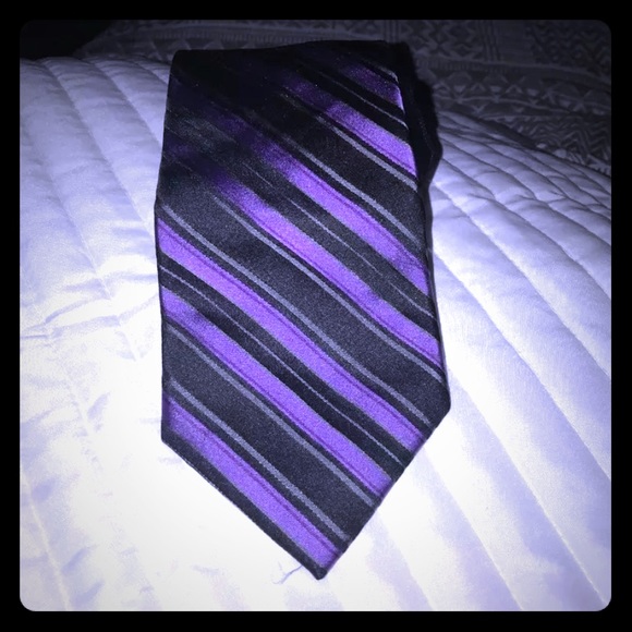 Saks Fifth Avenue Men’s Tie - Picture 1 of 5